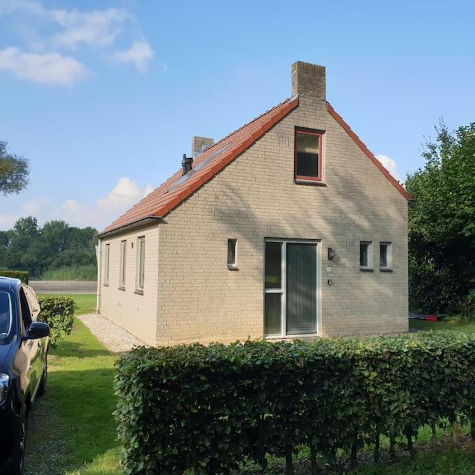 Gezellige Vakantiewoning Aan Het Water In Ewijk - Recreational Only No Workers Exterior foto